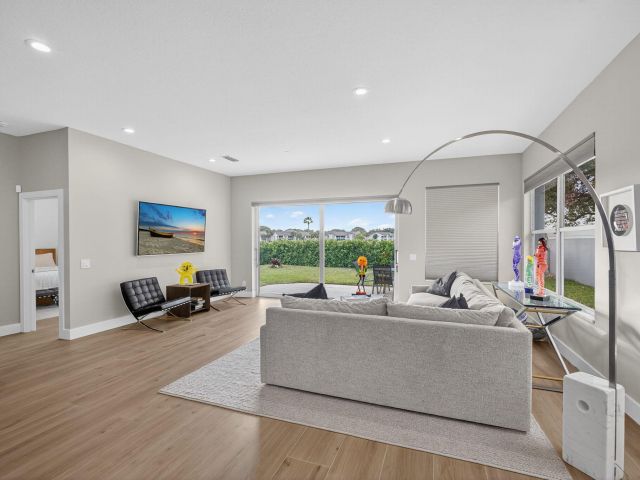 Продажа дома по адресу 945 Bear Island Circle - фото 6760664