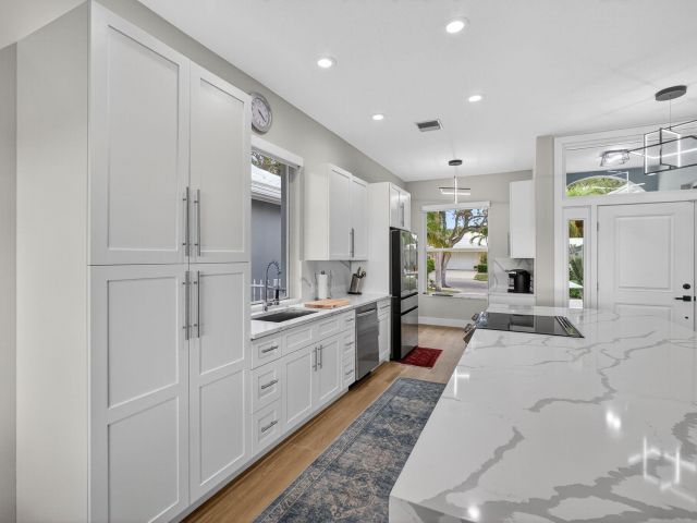 Продажа дома по адресу 945 Bear Island Circle - фото 6760666