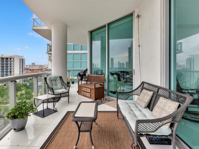 Продажа квартиры #2-1004 - фото 6752344