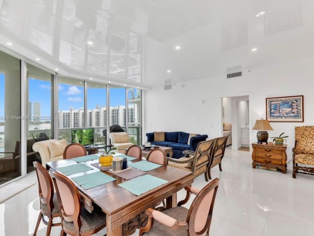 Продажа квартиры #2-1004 - фото 6752349