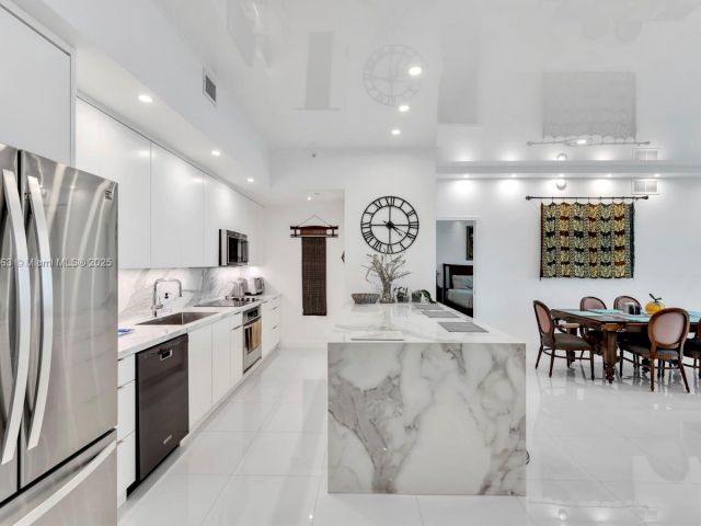 Продажа квартиры #2-1004 - фото 6752351