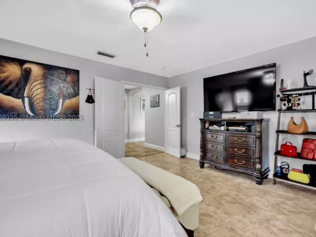 Продажа дома по адресу 15462 SW 115th St - фото 9304192