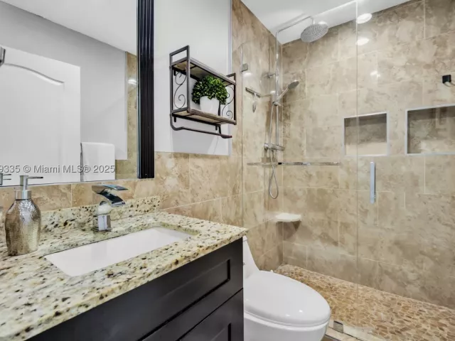 Продажа дома по адресу 15462 SW 115th St - фото 9304198