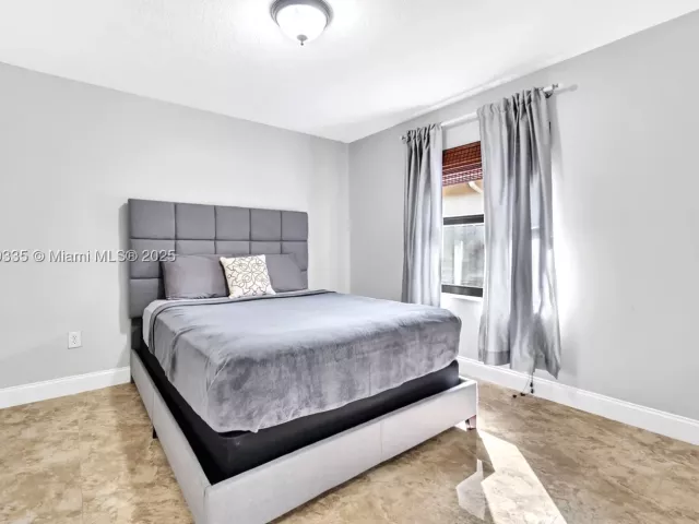 Продажа дома по адресу 15462 SW 115th St - фото 9304201