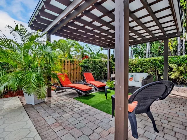 Продажа дома по адресу 15462 SW 115th St - фото 9304209