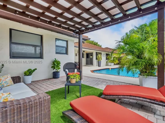 Продажа дома по адресу 15462 SW 115th St - фото 9304211