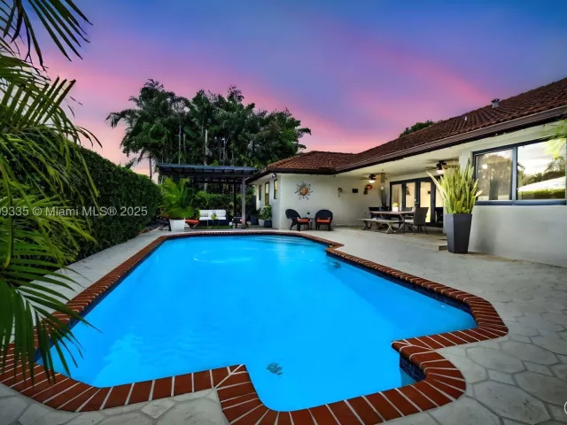 Продажа дома по адресу 15462 SW 115th St - фото 9304216