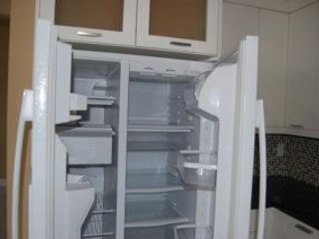 Дом в аренду по адресу 4546 NW 7th Place - фото 6842730