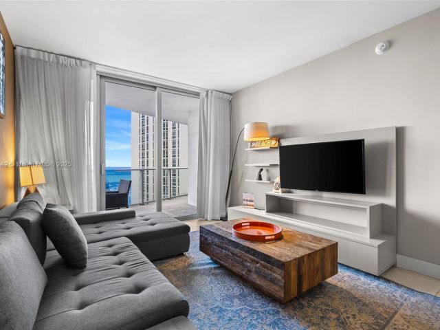 Продажа квартиры #1204 - фото 6753791