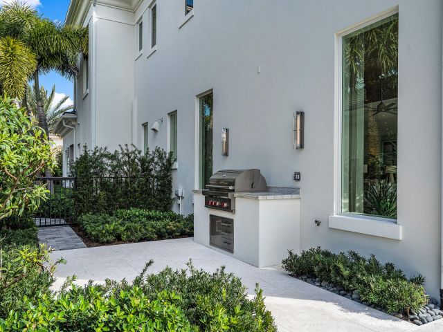 Продажа дома по адресу 148 Thatch Palm Cove - фото 6769053