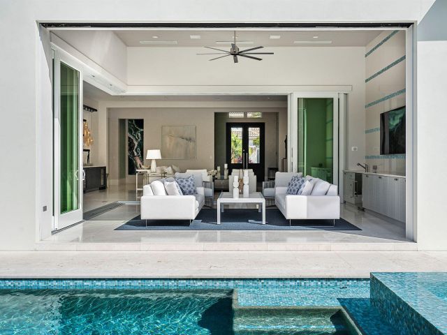 Продажа дома по адресу 148 Thatch Palm Cove - фото 6769056