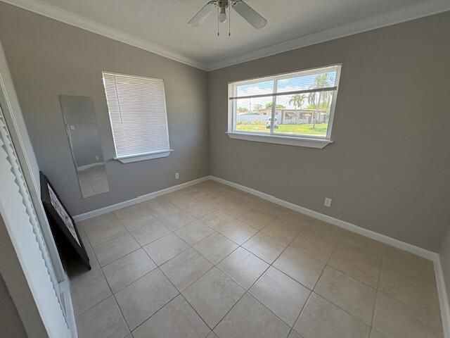 Дом в аренду по адресу 5580 Honeysuckle Drive - фото 6760812