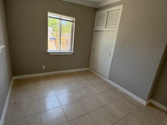 Дом в аренду по адресу 5580 Honeysuckle Drive - фото 6760813