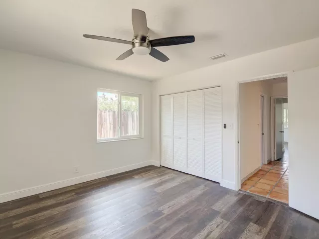 Продажа дома по адресу 1623 NE 20th Street - фото 8908153