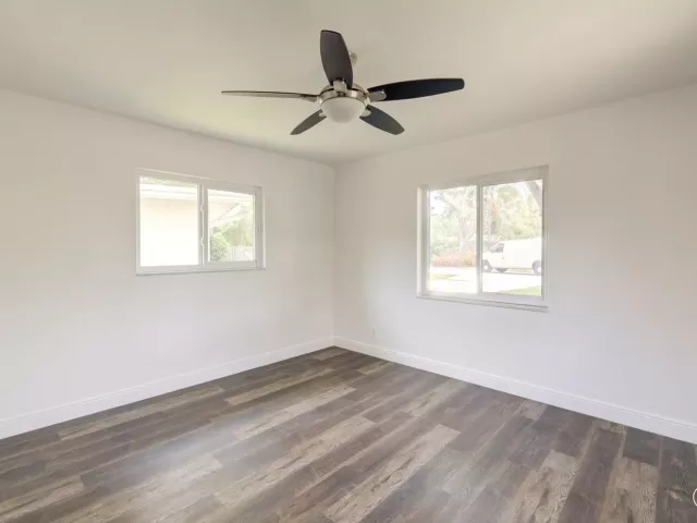 Продажа дома по адресу 1623 NE 20th Street - фото 8908155