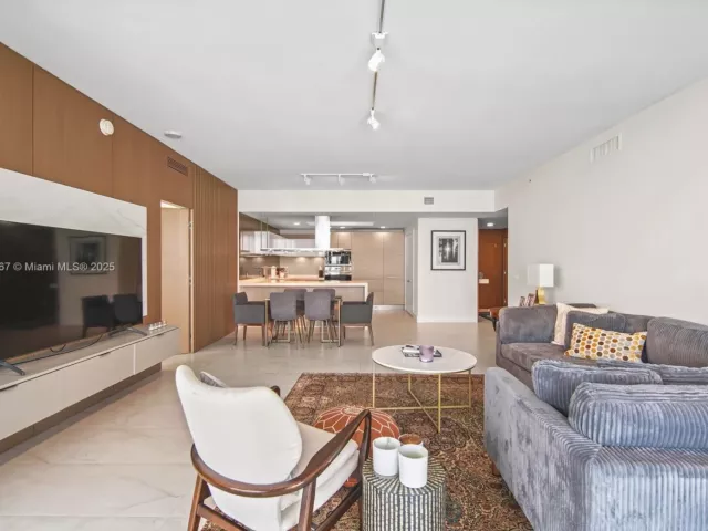 Продажа квартиры #1805 - фото 6752478