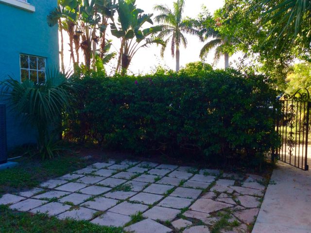 Дом в аренду по адресу 382 Ellamar Road - фото 6760770