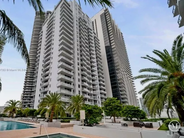 Продажа квартиры #1701 - фото 6761543