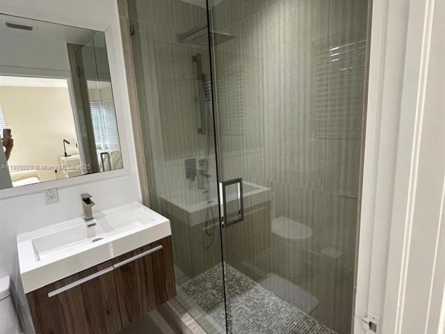 Дом в аренду по адресу 9464 Abbott Ave - фото 6767188