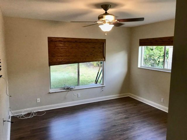 Дом в аренду по адресу 254 NW 6th Avenue - фото 6754318