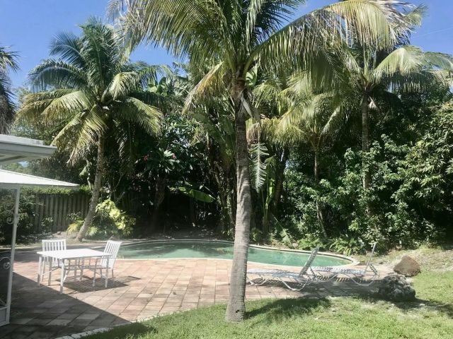 Дом в аренду по адресу 254 NW 6th Avenue - фото 6754333