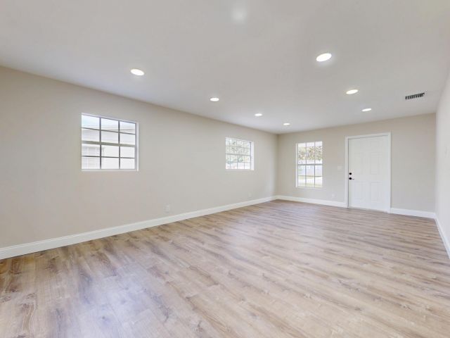 Продажа дома по адресу 1448 8th Street - фото 6775145