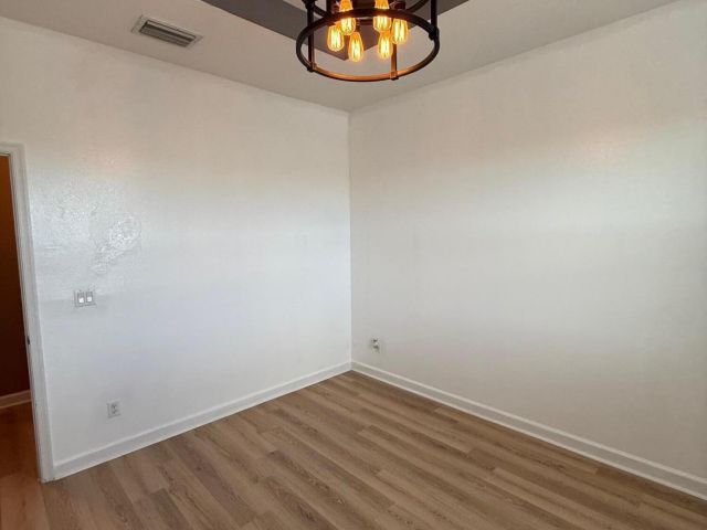 Дом в аренду по адресу 4324 Maybelle Lane - фото 6760690