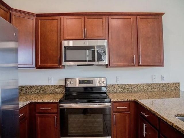 Дом в аренду по адресу 4324 Maybelle Lane - фото 6760693