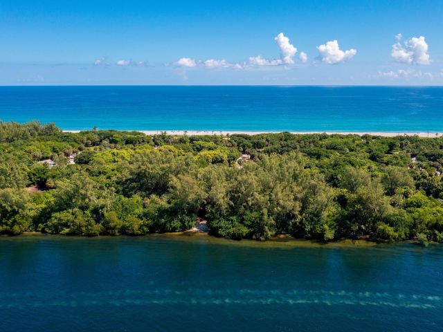 Продажа дома по адресу 3363 NE 6th Drive - фото 6754715