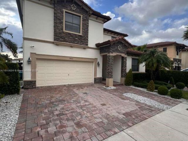 Дом в аренду по адресу 8850 NW 98th Ct 8850 - фото 7486460