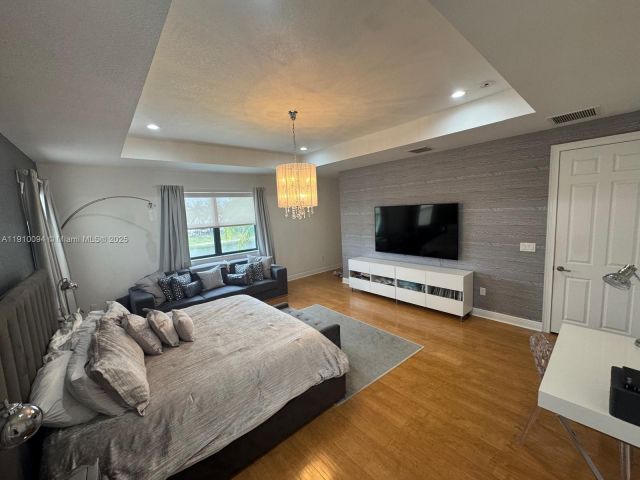 Дом в аренду по адресу 8850 NW 98th Ct 8850 - фото 7486470