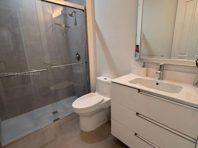 Дом в аренду по адресу 8850 NW 98th Ct 8850 - фото 7486478