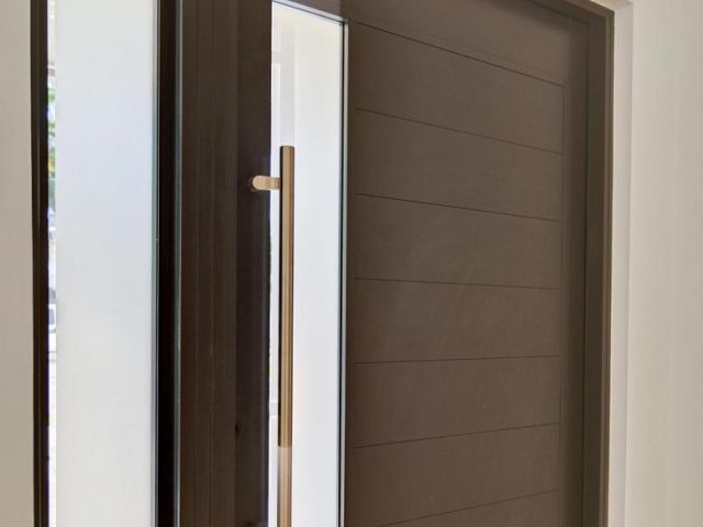 Продажа дома по адресу 775 NE 39th Street - фото 6766931