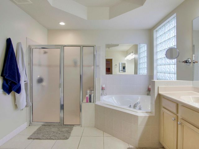 Продажа дома по адресу 1258 Pebble Ridge Lane - фото 6760565