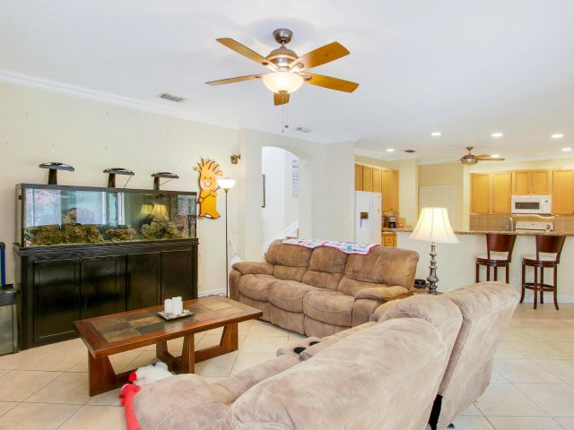 Продажа дома по адресу 1258 Pebble Ridge Lane - фото 6760570