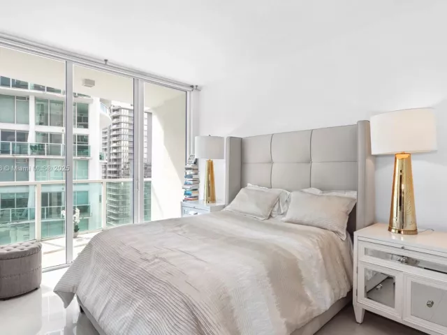 Продажа квартиры #4018 - фото 6757332