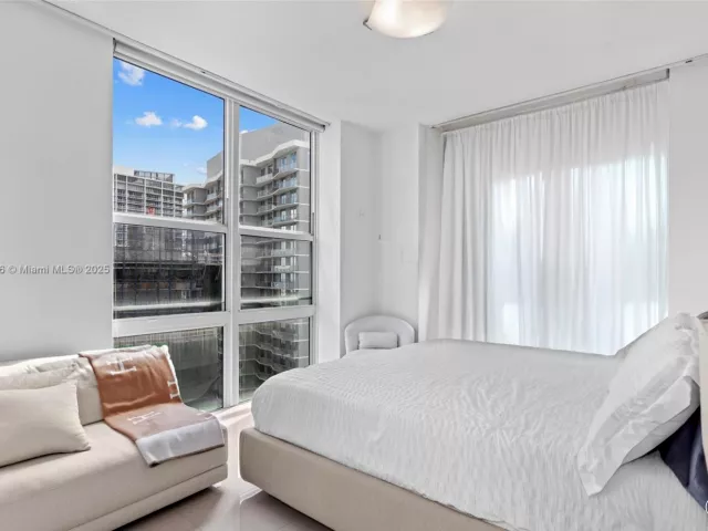 Продажа квартиры #4018 - фото 6757328