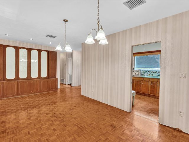 Продажа дома по адресу 20035 NE 14th Court - фото 6777158