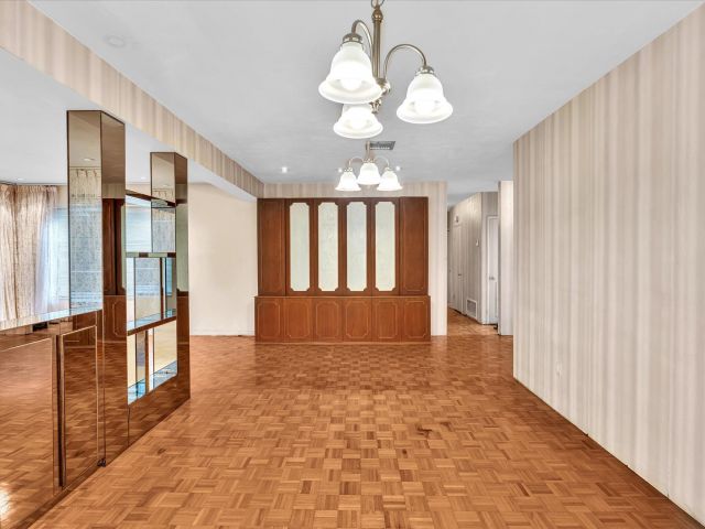 Продажа дома по адресу 20035 NE 14th Court - фото 6777159