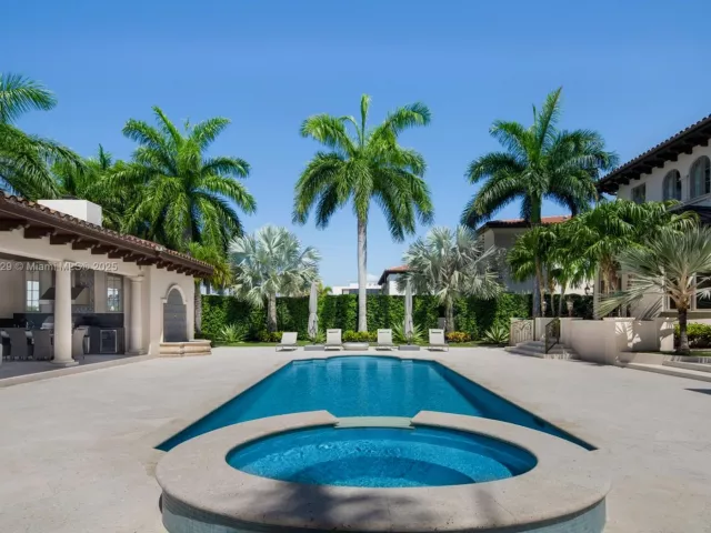 Продажа дома по адресу 190 Palm Avenue - фото 6756916