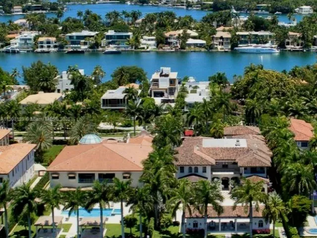 Продажа дома по адресу 190 Palm Avenue - фото 6756921