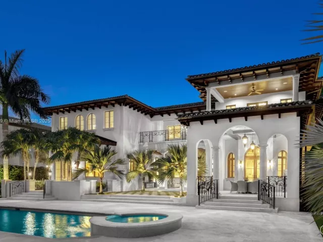 Продажа дома по адресу 190 Palm Avenue - фото 6756907