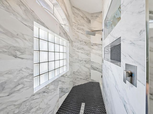 Продажа дома по адресу 7802 130th Avenue N - фото 6829794