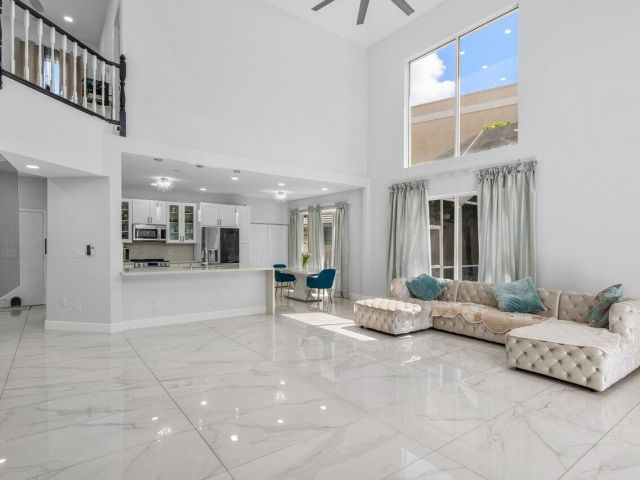 Продажа дома по адресу 7748 Travlers Tree Drive - фото 6758650