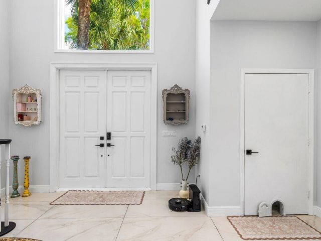 Продажа дома по адресу 7748 Travlers Tree Drive - фото 6758651