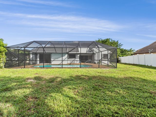 Продажа дома по адресу 22301 Ensenada Way - фото 6809302