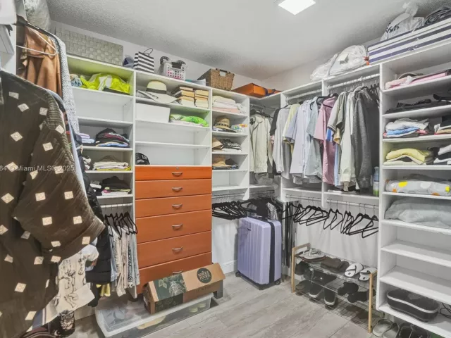 Продажа квартиры #1710 - фото 6838769