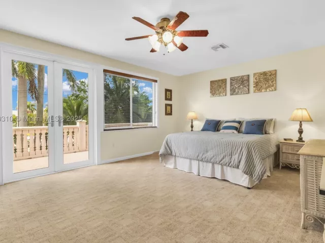 Продажа дома по адресу 15974 SW 16th St - фото 9068470