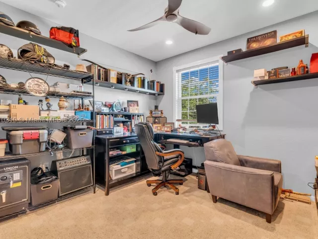 Продажа дома по адресу 15974 SW 16th St - фото 9068493