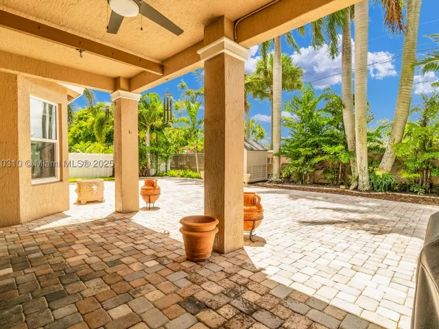 Продажа дома по адресу 15974 SW 16th St - фото 9068518